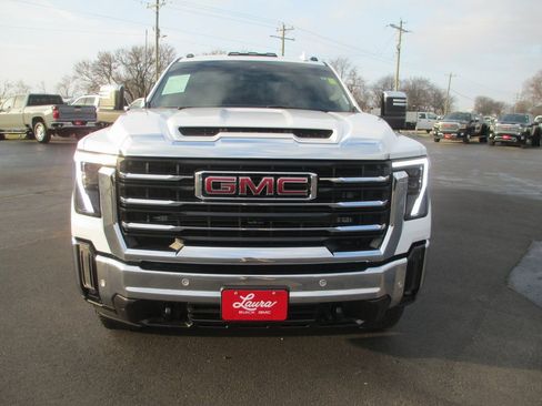 Certified 2024 GMC Sierra 2500 SLT w/ SLT Premium Package image 11