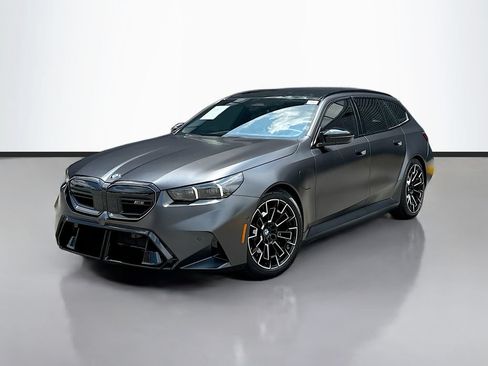 Used 2025 BMW M5 Touring AWD/4WD image 1