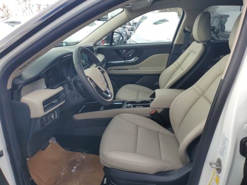 New 2026 Lincoln Corsair Premiere image 11