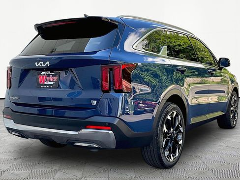 Used 2024 Kia Sorento EX w/ Panoramic Sunroof Package FWD image 6