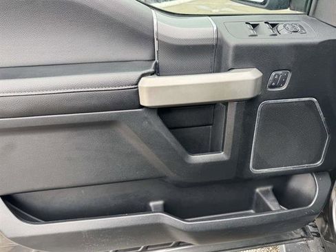 Used 2015 Ford F150 XLT w/ Equipment Group 302A Luxury image 11