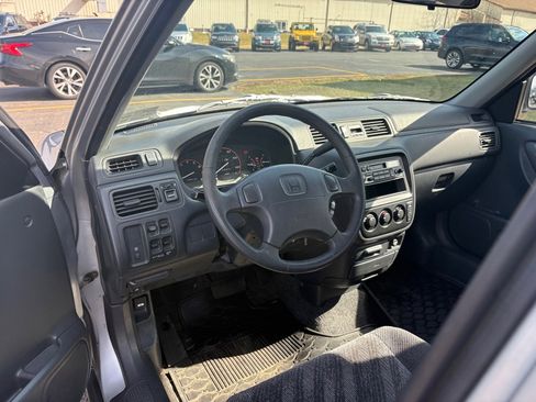 Used 2001 Honda CR-V LX image 13