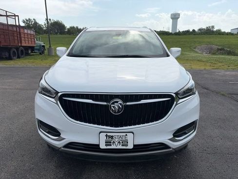 Used 2020 Buick Enclave Essence AWD/4WD image 2