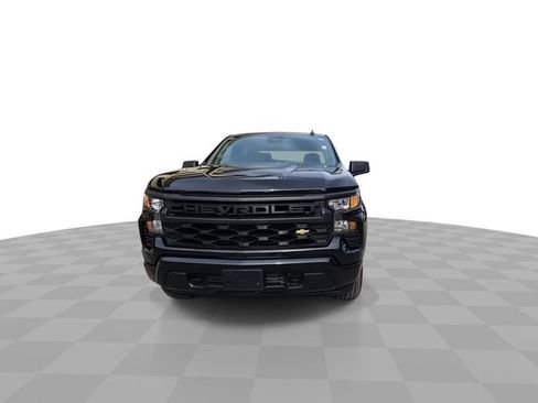 Used 2025 Chevrolet Silverado 1500 Custom image 3
