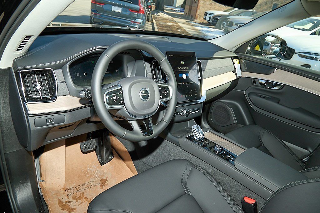 New 2026 Volvo XC90 B6 Plus w/ Protection Package Premier AWD/4WD image 12