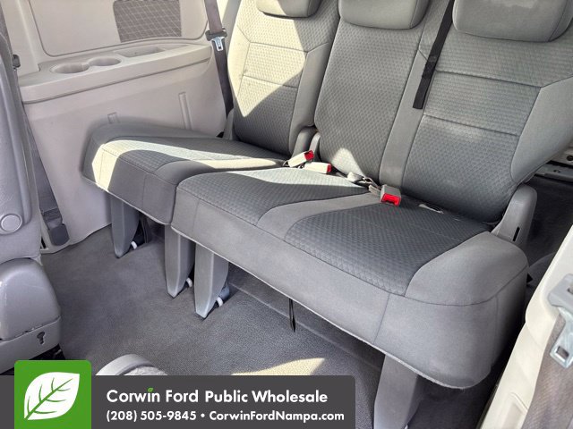 Used 2010 Chrysler Town & Country Touring FWD image 25