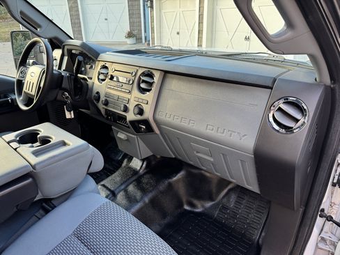 Used 2014 Ford F250 XLT image 17