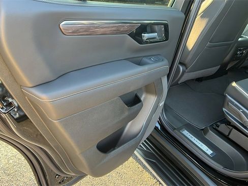 New 2026 Chevrolet Tahoe Premier w/ Sun And Tow Package image 17