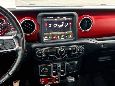 Used 2021 Jeep Gladiator Rubicon image 7