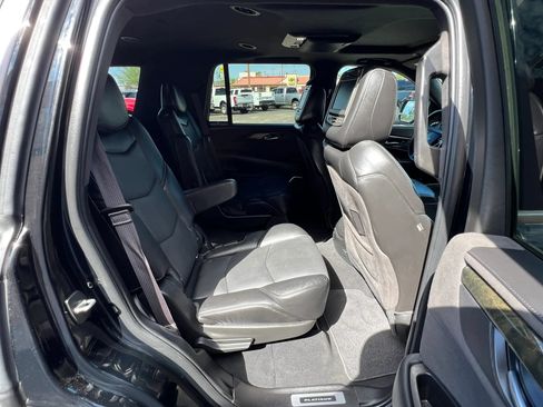 Used 2016 Cadillac Escalade Platinum AWD/4WD image 25