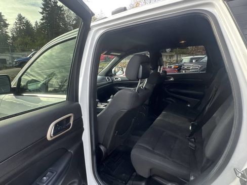 Used 2014 Jeep Grand Cherokee Laredo w/ Quick Order Package 23E image 24