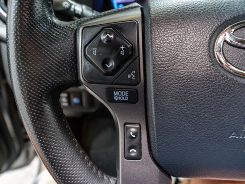 Used 2019 Toyota Tacoma TRD Off-Road image 30