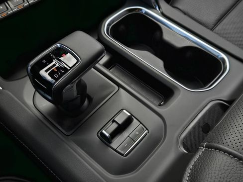 New 2026 GMC Sierra 1500 Denali w/ Denali Reserve Package AWD/4WD image 12