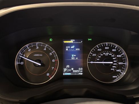 Used 2023 Subaru Crosstrek 2.5i Limited w/ Moonroof Package image 16