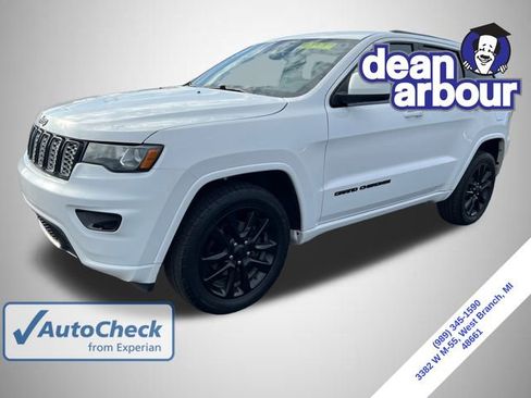Used 2018 Jeep Grand Cherokee Altitude image 1