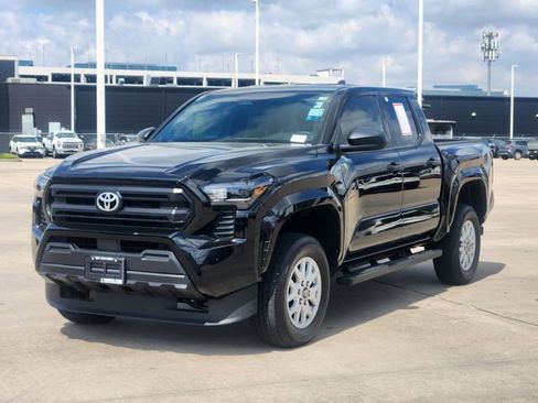 Certified 2025 Toyota Tacoma SR image 3