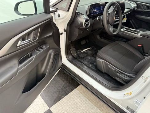 New 2026 Chevrolet Equinox EV LT image 26