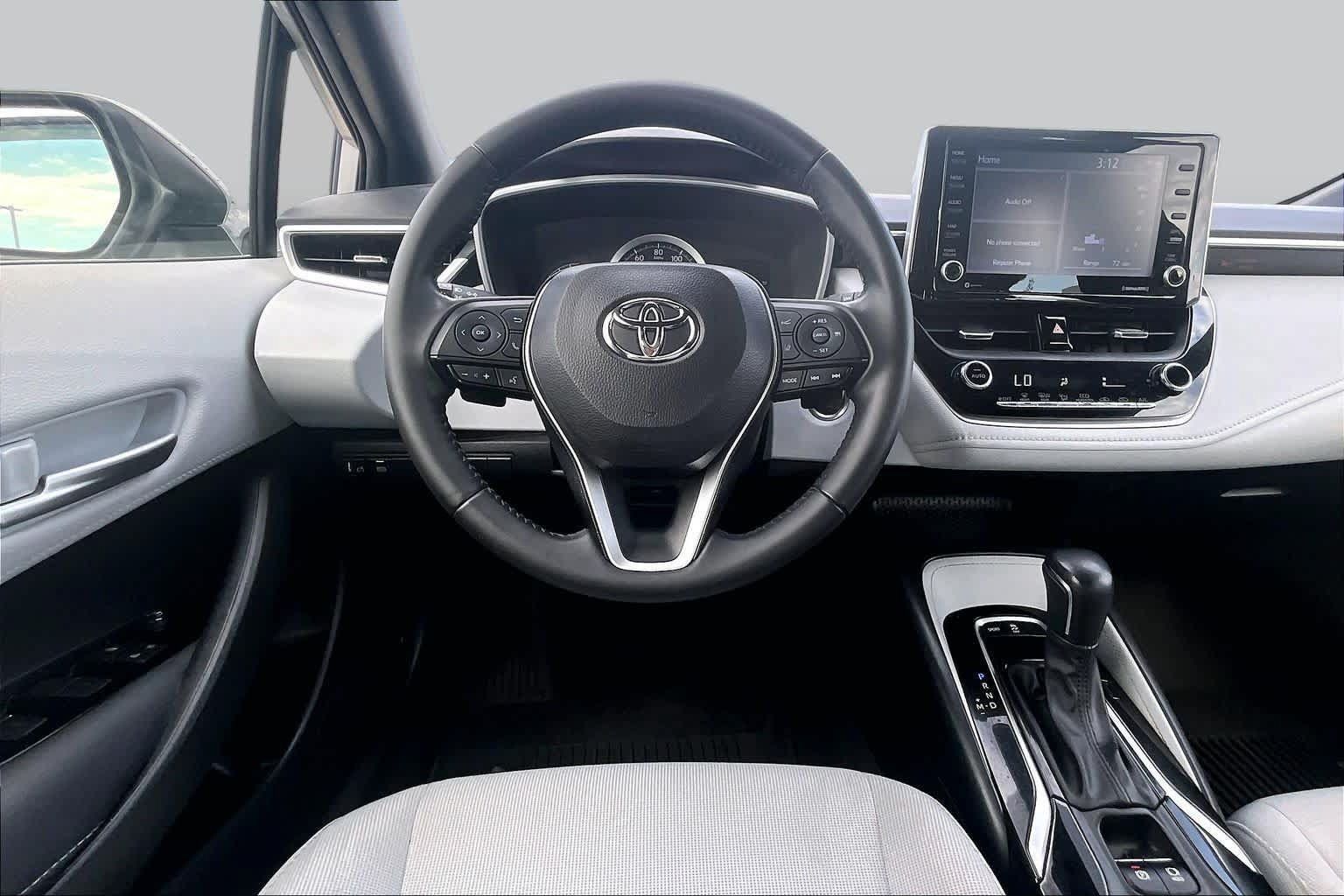 Used 2022 Toyota Corolla SE FWD image 6