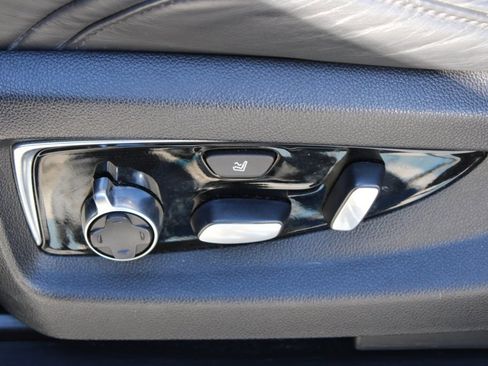 Used 2020 Cadillac Escalade Platinum w/ Escalade Sport Edition image 24