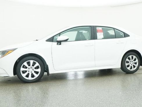 New 2026 Toyota Corolla LE image 18