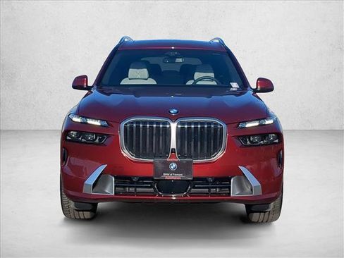 Used 2025 BMW X7 xDrive40i image 2