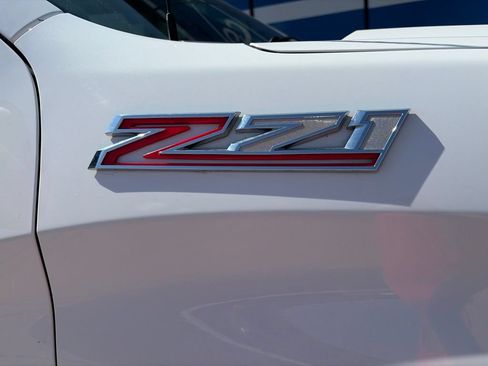 Used 2022 Chevrolet Silverado 1500 RST AWD/4WD image 16