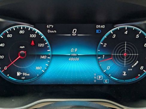 Used 2020 Mercedes-Benz GLC 300 w/ Parking Assistance Package image 18