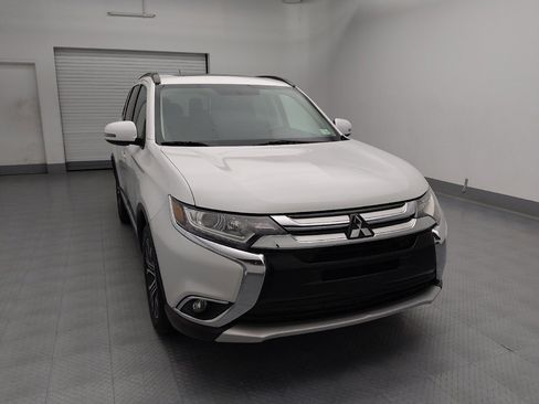 Used 2016 Mitsubishi Outlander SEL image 14