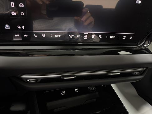 New 2026 Audi A6 Premium Plus AWD/4WD image 24