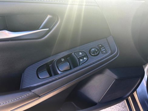 Used 2022 Nissan Sentra SV FWD image 11