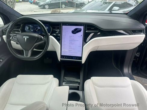 Used 2021 Tesla Model X Long Range AWD/4WD image 18