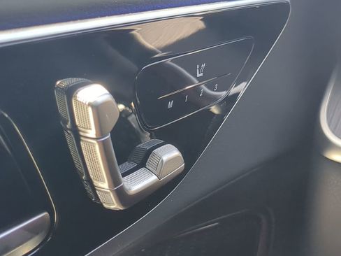 New 2025 Mercedes-Benz GLC 350e 4MATIC image 12