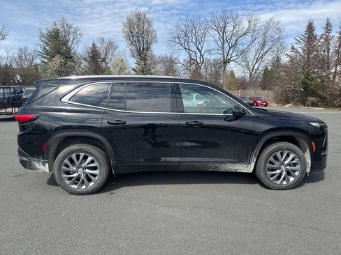 New 2026 Buick Enclave Preferred image 8