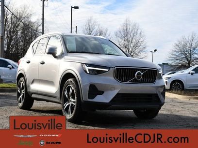 Used 2025 Volvo XC40 B5 Core
