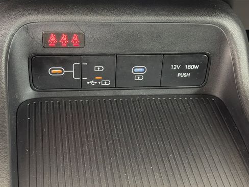 Used 2025 Hyundai Kona SEL AWD/4WD image 22