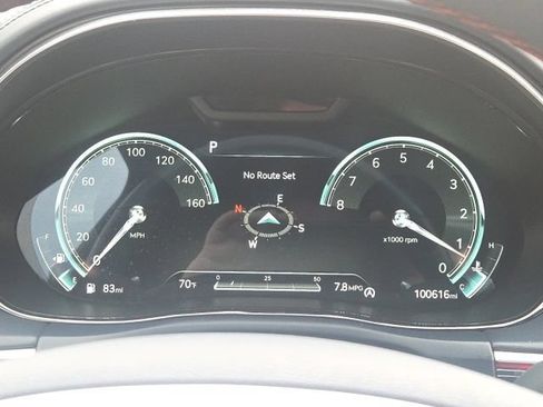 Used 2022 Genesis GV70 3.5T Sport w/ Sport Prestige Package AWD/4WD image 45