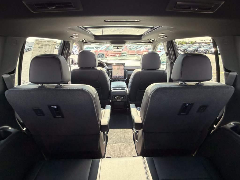 New 2026 GMC Acadia Denali w/ Super Cruise Package AWD/4WD image 12