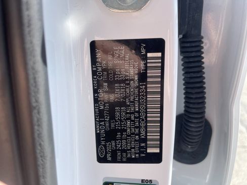 Used 2025 Hyundai Kona SEL image 32