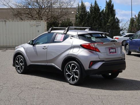 Used 2018 Toyota C-HR XLE FWD image 8