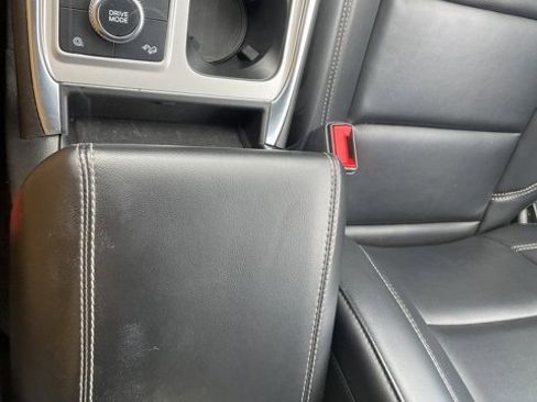 Used 2023 Ford Explorer XLT w/ Equipment Group 202A image 36