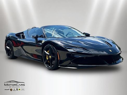 Used 2025 Ferrari SF90 Spider AWD/4WD image 2