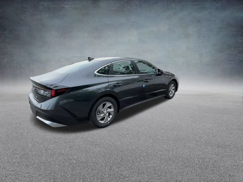 Used 2026 Hyundai Sonata SE FWD image 25