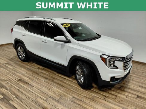 Certified 2024 GMC Terrain SLT image 9