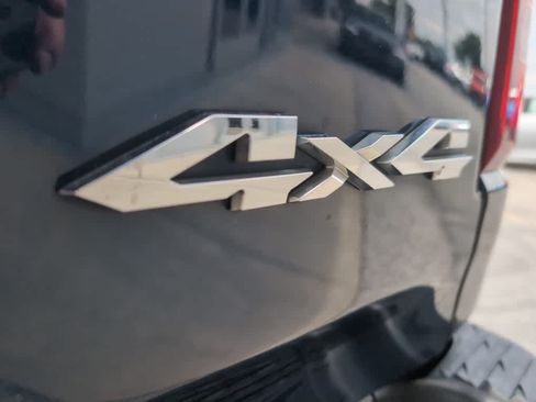 Used 2022 RAM 1500 Laramie w/ Sport Appearance Package AWD/4WD image 10