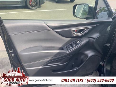 Used 2019 Subaru Forester Premium AWD/4WD image 6