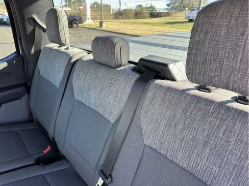 Used 2021 Ford F150 XLT image 24