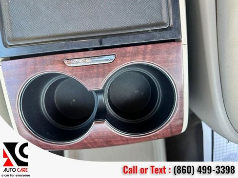 Used 2013 Toyota Sienna XLE image 27