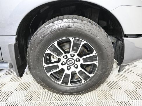 Used 2021 Nissan Titan SV w/ SV Convenience Package AWD/4WD image 12