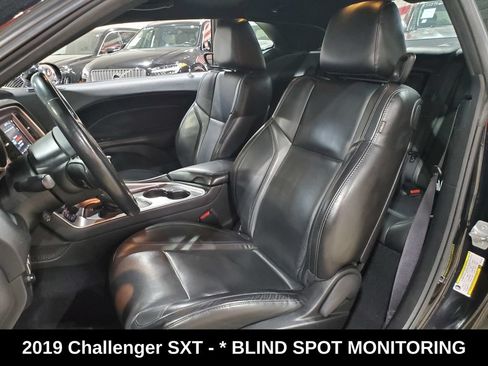 Used 2019 Dodge Challenger SXT w/ Plus Package RWD image 6