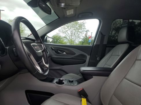 Used 2019 GMC Terrain SLT FWD image 8